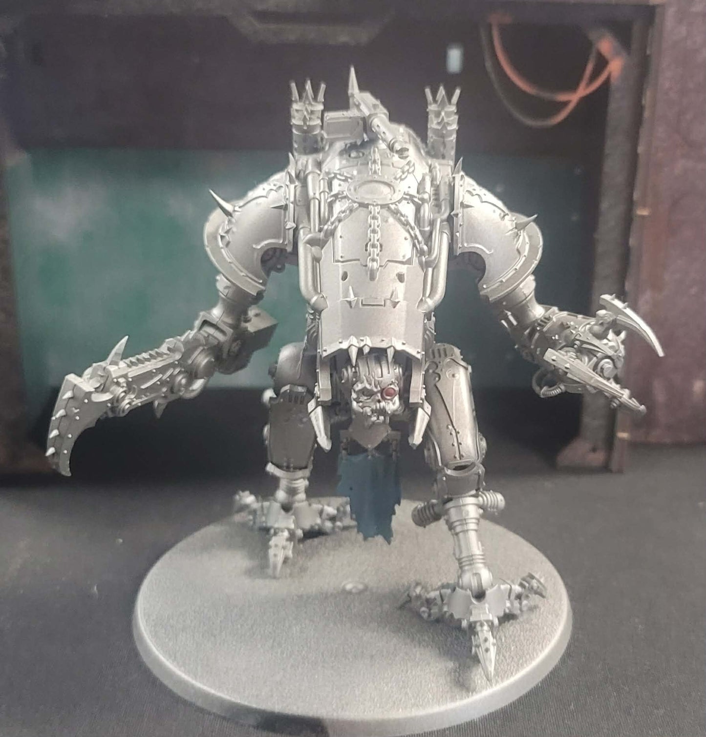 Pre Owned Chaos War Dog Karnivore