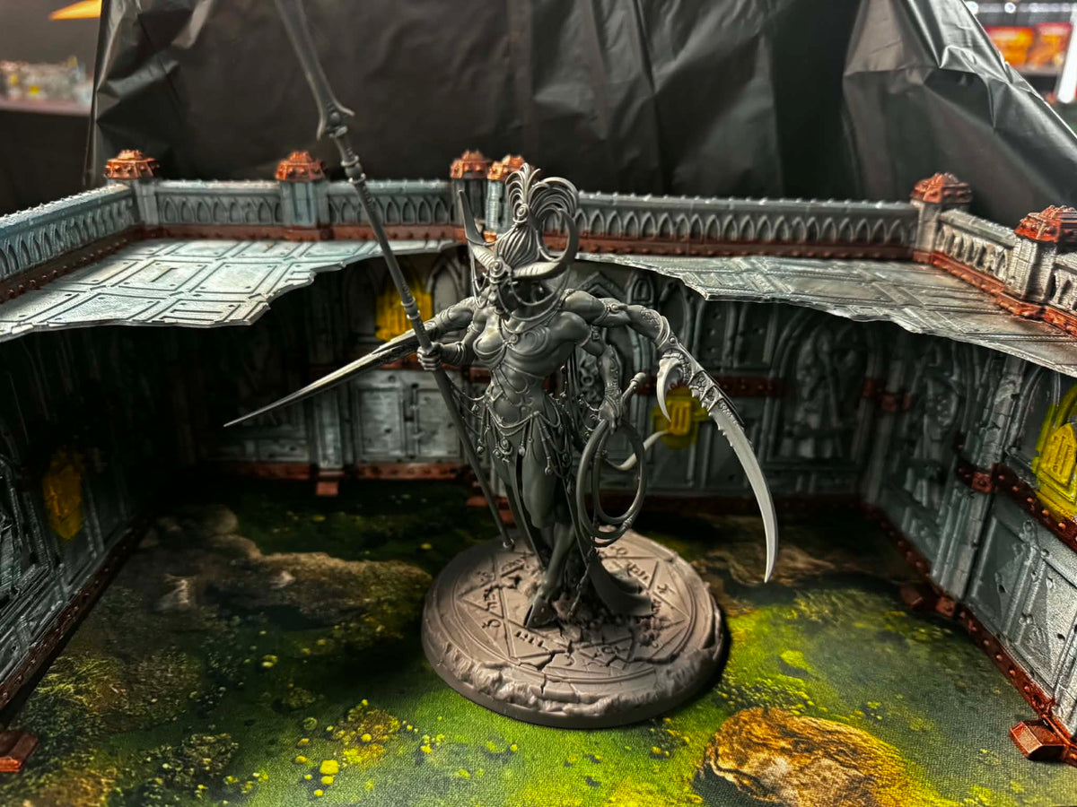 Shalaxi Hellbane/Keeper of Secrets Pre Owned
