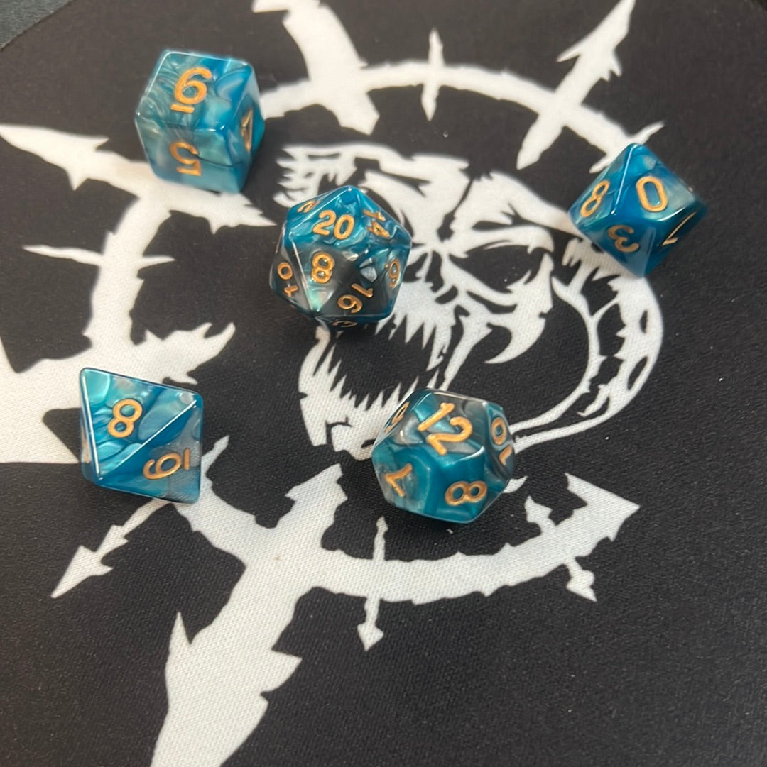 5 Onyx Style Resin Dice