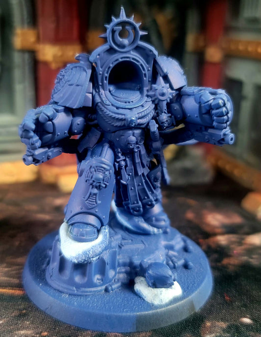 Preowned Marneus Calgar in Armour of Antilochus