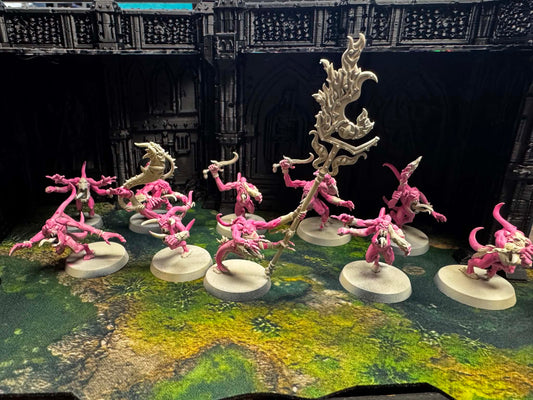 Pink Horrors Of Tzeentch (Long staff) Pre-Owned