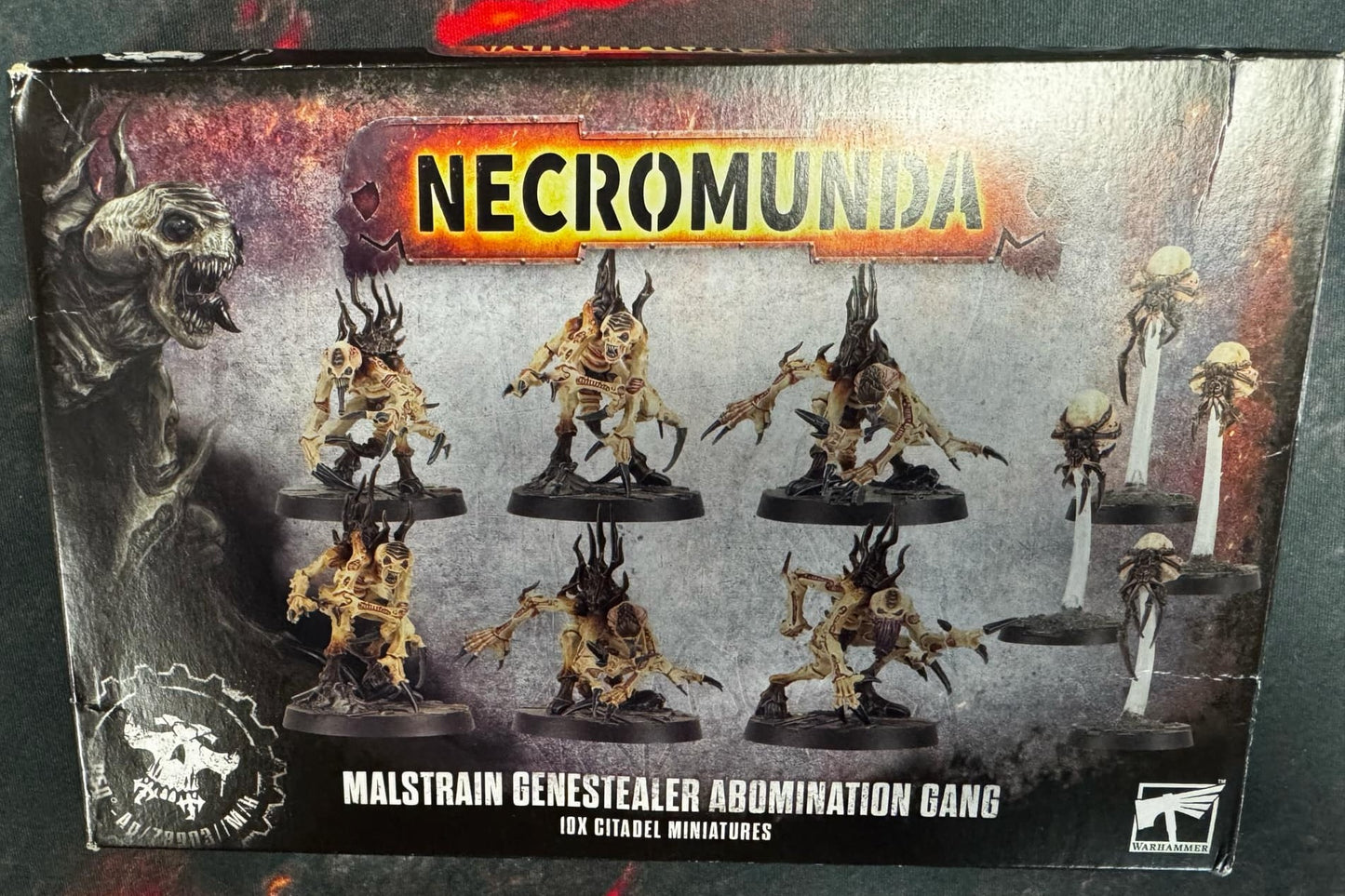 Necromunda Malstrain Genestealers